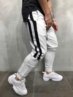 XU0427799